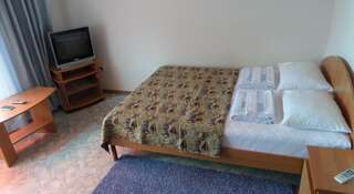 Гостиница Алый Парус Судак Стандартный двухместный номер с 1 кроватью или 2 отдельными кроватями-10